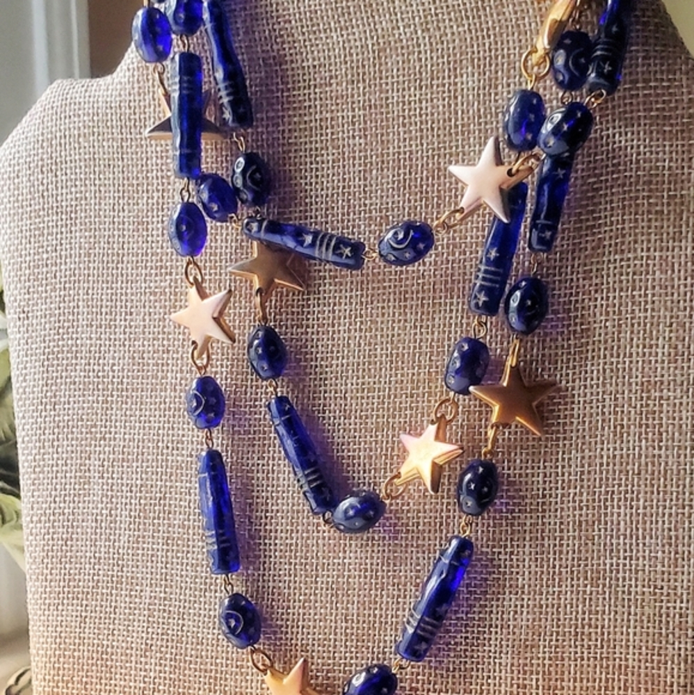 Beautiful Vintage Glass Bead Necklace